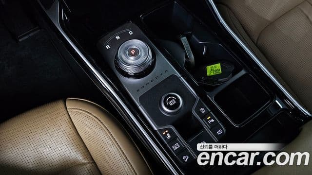 Kia Sorento 2023 — ფოტო 9/20