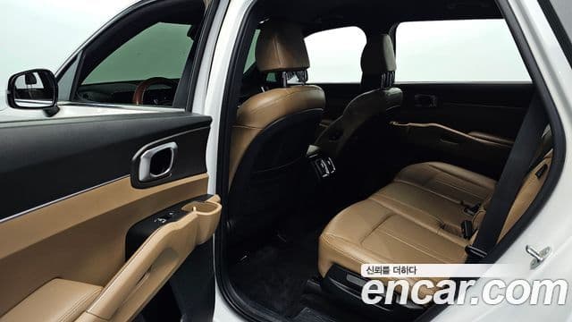 Kia Sorento 2023 — ფოტო 11/20