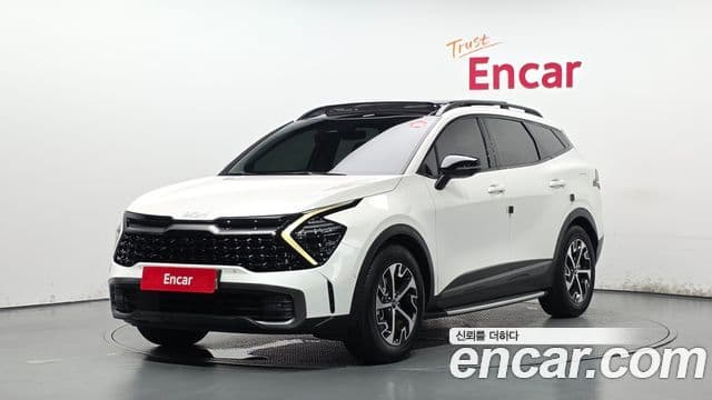 Kia Sportage 2022 — Фото 1/20