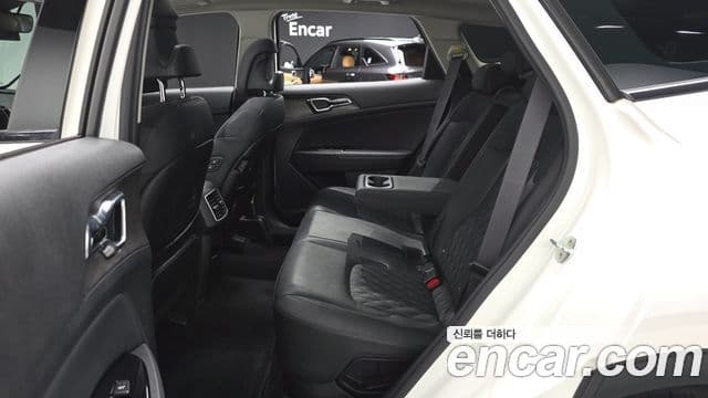Kia Sportage 2022 — Фото 11/20