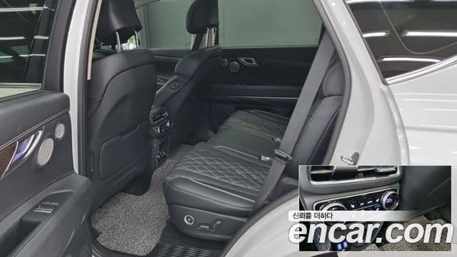 Genesis GV80 2023 — ფოტო 10/18