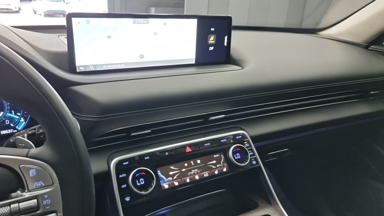 Genesis GV80 2023 — ფოტო 12/18