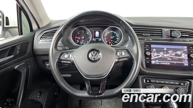 Volkswagen Tiguan 2020 — Şəkil 13/20