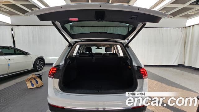 Volkswagen Tiguan 2020 — Şəkil 20/20