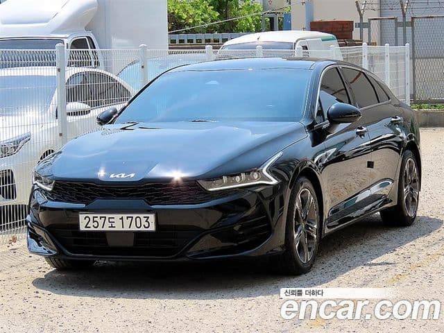 Kia K5 2023 — Şəkil 1/19