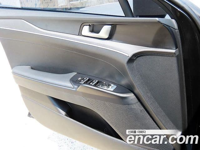 Kia K5 2023 — Şəkil 11/19