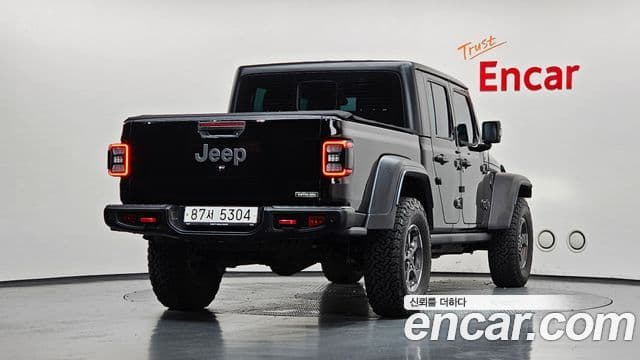Jeep Gladiator 2021 — Şəkil 2/20
