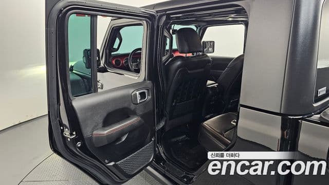 Jeep Gladiator 2021 — Şəkil 18/20