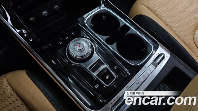 Kia Carnival 2020 — Фото 8/20