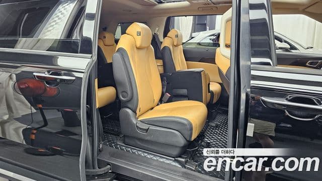 Kia Carnival 2020 — Фото 12/20