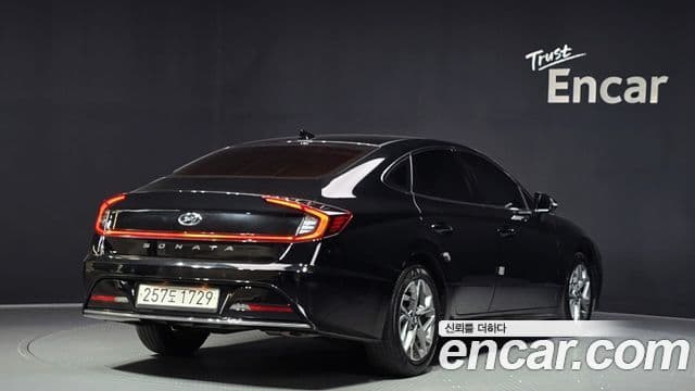Hyundai Sonata 2022 — Фото 2/20