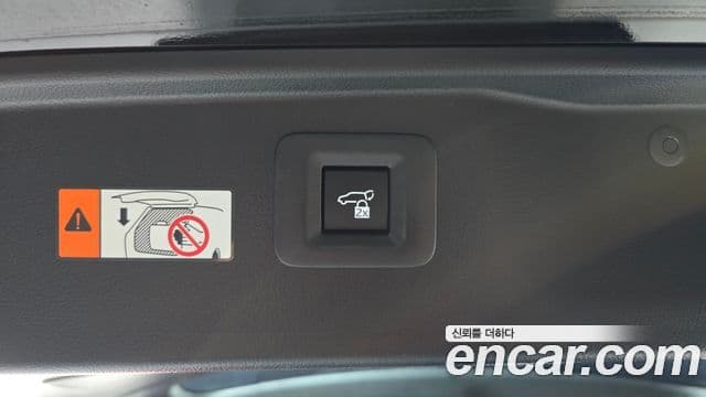Toyota Alphard 2024 — Фото 17/20