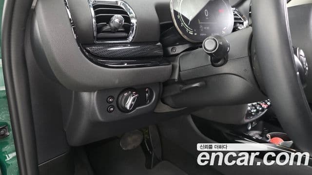 Mini Cooper Clubman 2020 — Şəkil 13/20