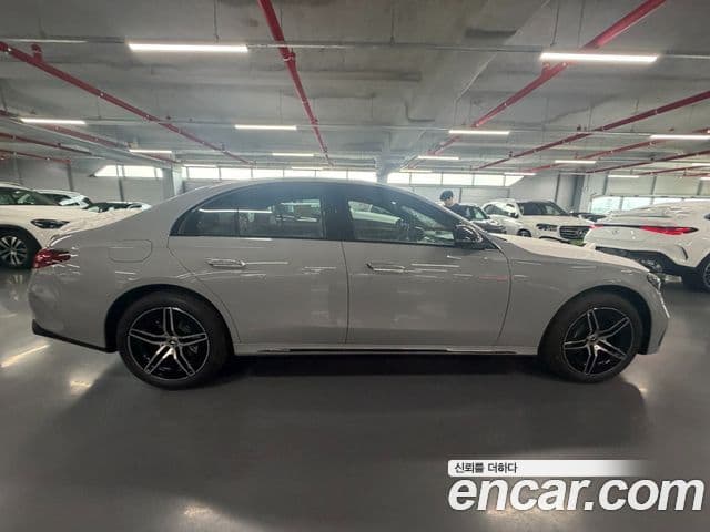 Mercedes-Benz E-Class 2026 — Şəkil 2/9