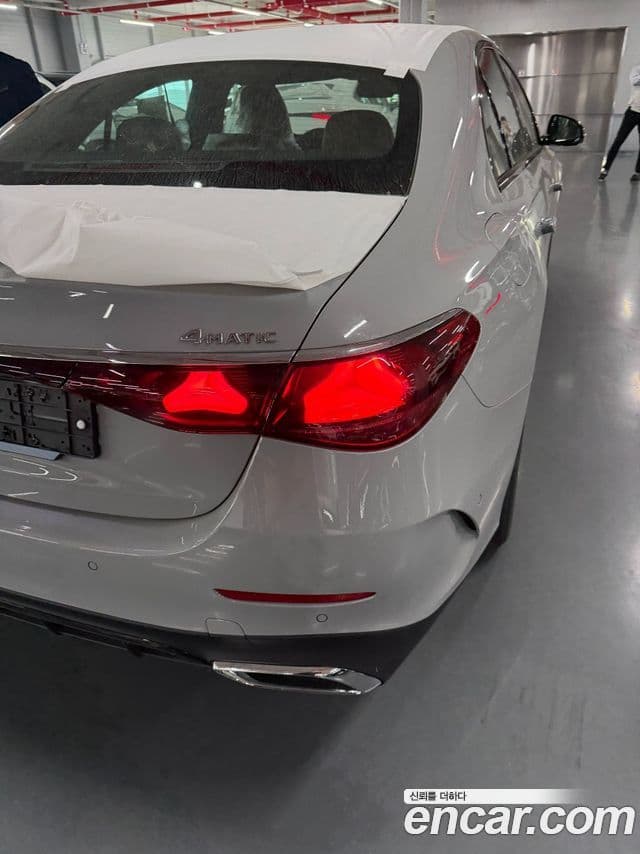 Mercedes-Benz E-Class 2026 — Şəkil 3/9