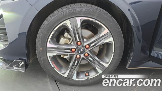 Kia K5 2021 — ფოტო 5/20