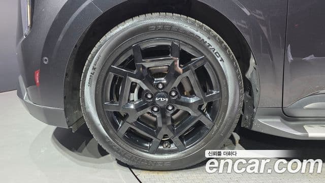 Kia Carnival 2024 — ფოტო 5/20