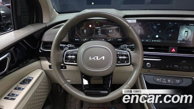 Kia Carnival 2024 — ფოტო 13/20