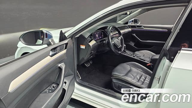 Volkswagen Arteon 2020 — ფოტო 8/20