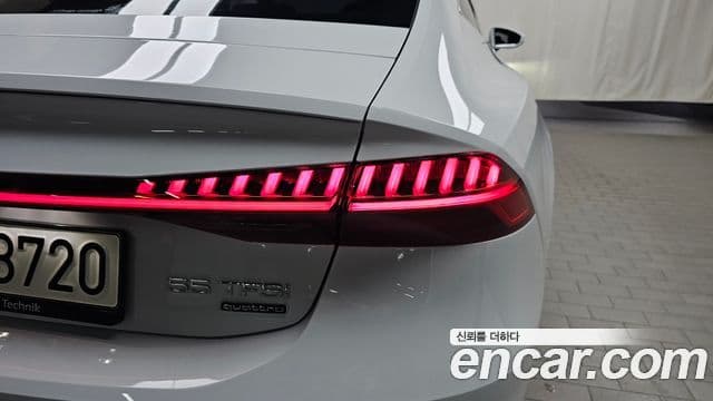 Audi A7 2021 — Şəkil 29/35