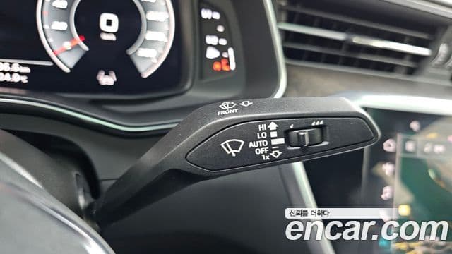 Audi A7 2021 — Şəkil 21/35