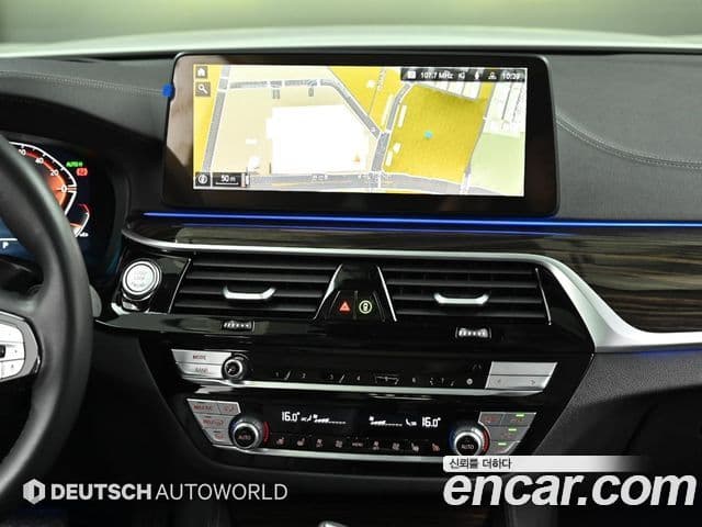 BMW 5 Series 2023 — Şəkil 13/20