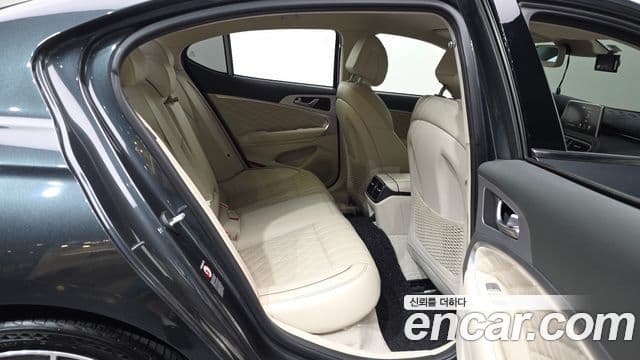 Genesis G70 2019 — Şəkil 12/20