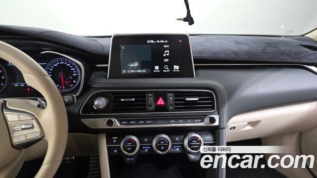 Genesis G70 2019 — Şəkil 14/20