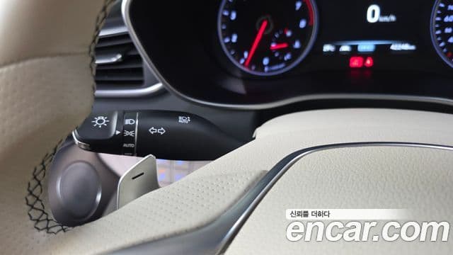 Genesis G70 2019 — Photo 8/33