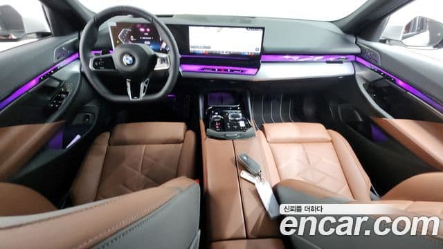 BMW 5 Series 2025 — ფოტო 7/20