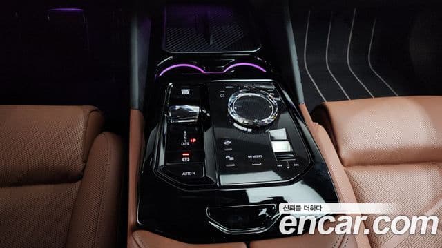 BMW 5 Series 2025 — фото 9 из 20