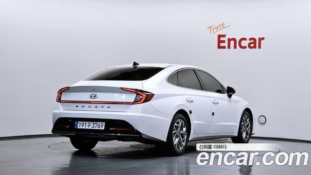 Hyundai Sonata 2022 — ფოტო 2/20
