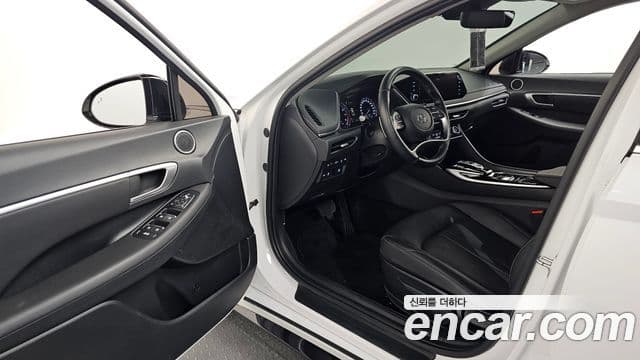 Hyundai Sonata 2022 — ფოტო 10/20
