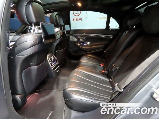 Mercedes-Benz S-Class 2018 — ფოტო 14/20