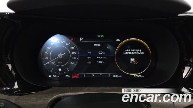 Kia K5 2021 — ფოტო 8/20