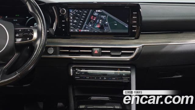 Kia K5 2021 — ფოტო 19/20