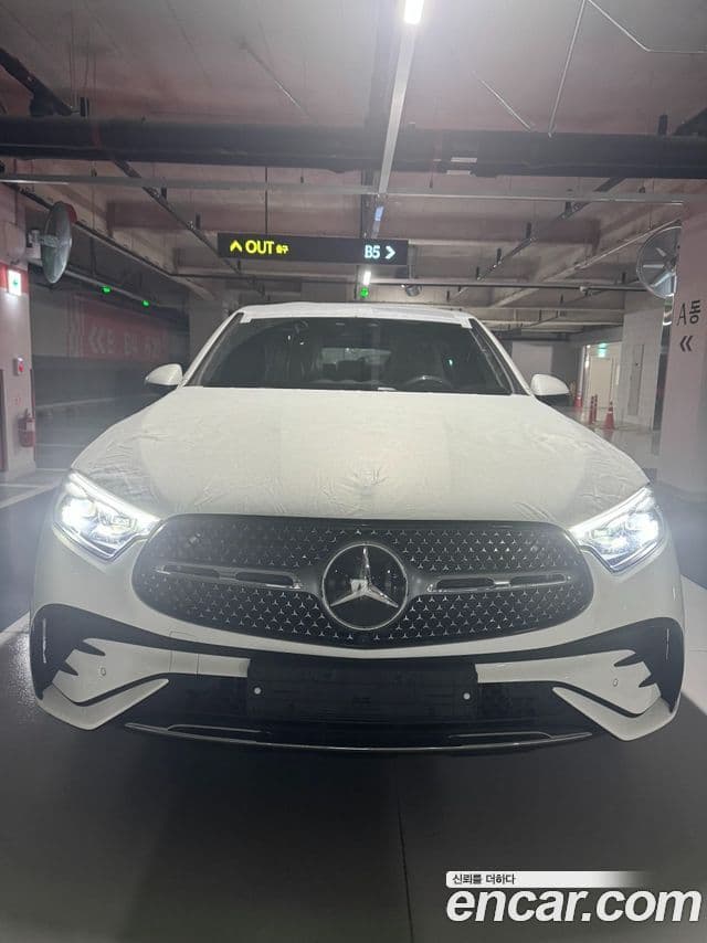 Mercedes-Benz GLC-Class 2026 — Photo 5/6