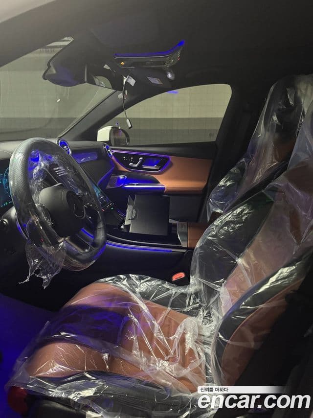 Mercedes-Benz GLC-Class 2026 — Photo 2/6