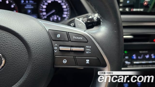 Hyundai Sonata Hybrid 2021 — Photo 12/30