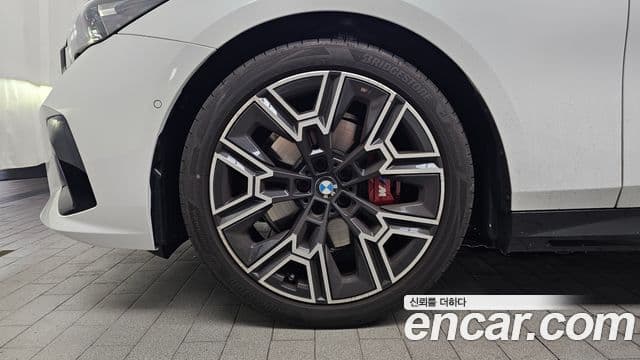 BMW 5 Series 2025 — Şəkil 5/20