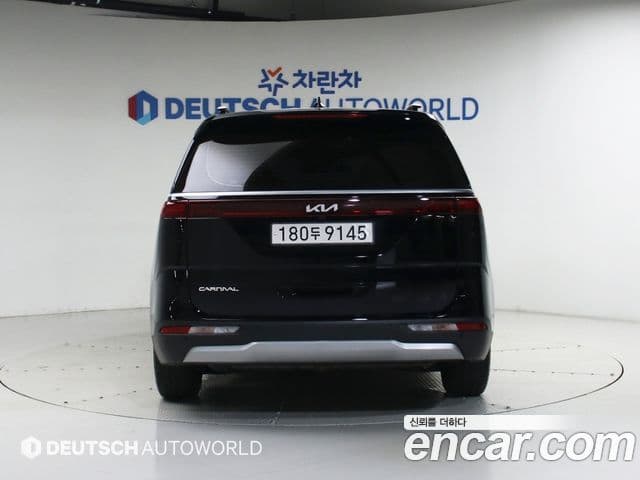 Kia Carnival 2022 — ფოტო 3/20