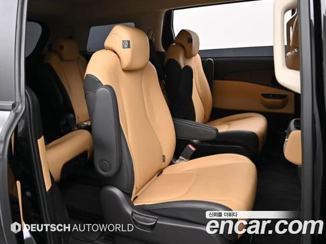 Kia Carnival 2022 — ფოტო 11/20