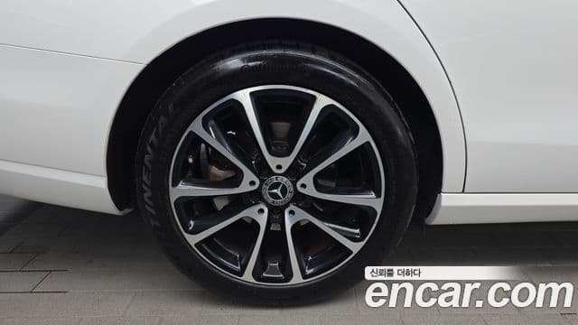 Mercedes-Benz E-Class 2020 — фото 5 из 20