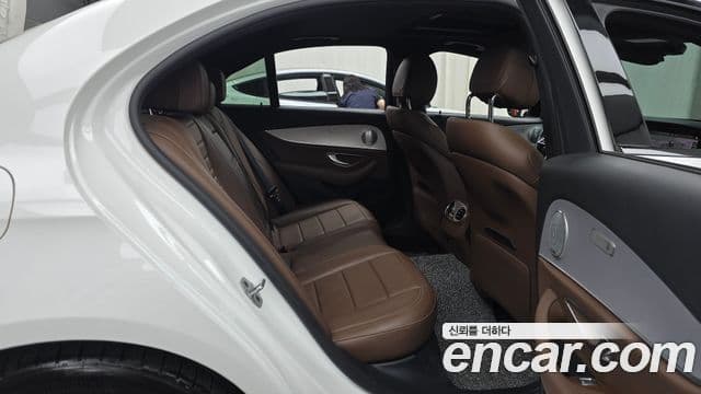 Mercedes-Benz E-Class 2020 — Şəkil 11/20