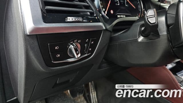 BMW X4 2019 — ფოტო 18/20