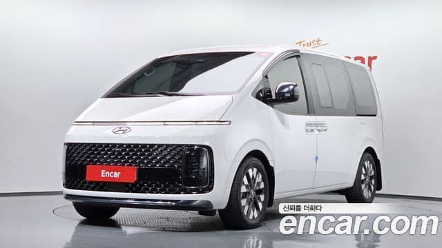 Hyundai Staria 2024 — ფოტო 1/20