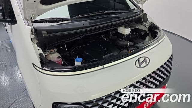 Hyundai Staria 2024 — ფოტო 6/20