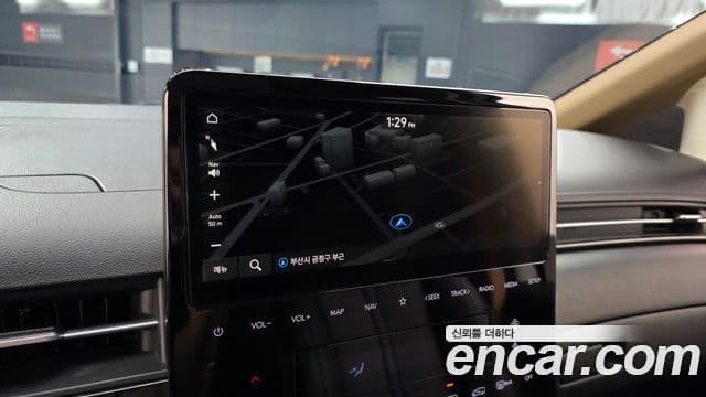 Hyundai Staria 2024 — ფოტო 14/20