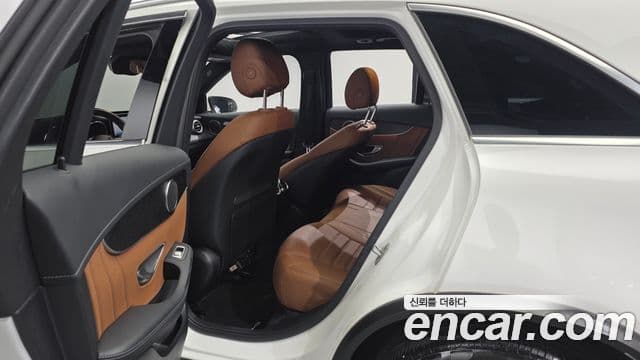 Mercedes-Benz GLC-Class 2022 — Фото 11/20