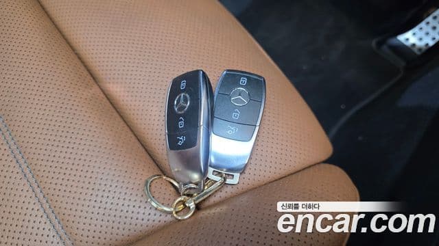Mercedes-Benz GLC-Class 2022 — Фото 16/20
